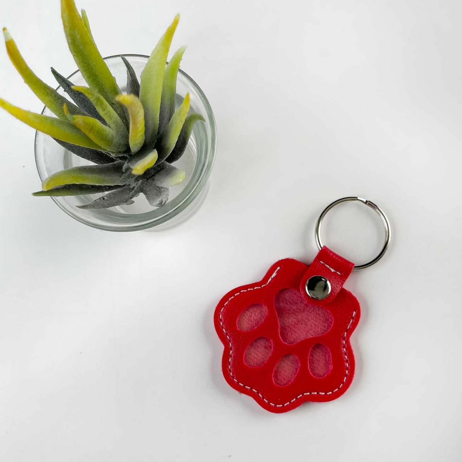 New Pet Hair Storage Bag, Dog Paw Keychain Pendant, Cat and Dog Hair Storage Keychain - Image 10